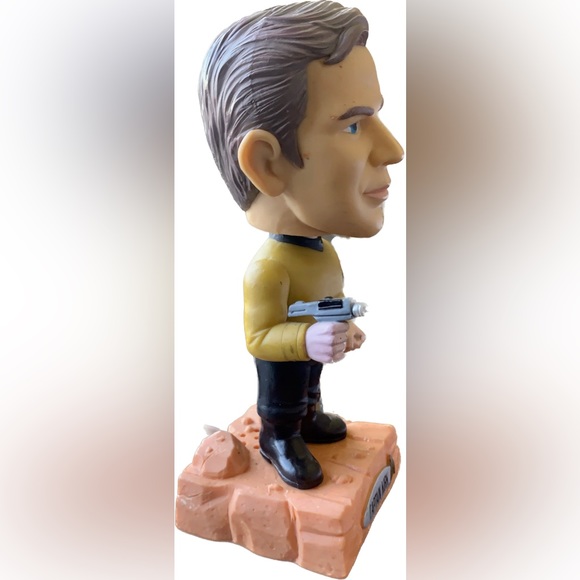 Star Trek bobble head Captain Kirk - Picture 7 of 9